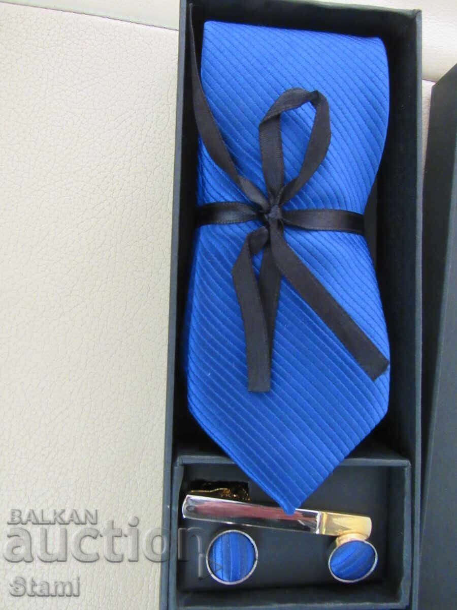 Men's set of 4 elements - tie, cufflinks, tie pin, new