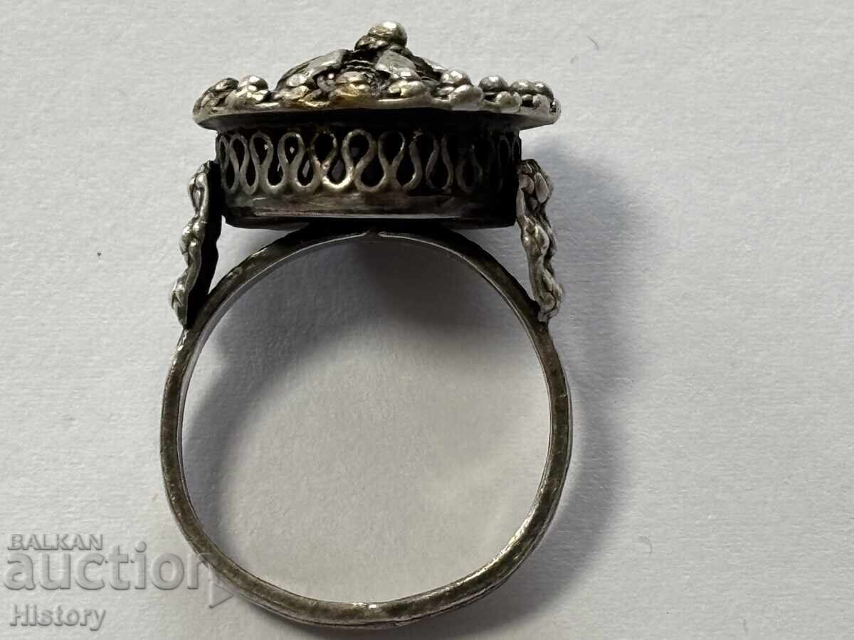 Livrarea Inel argint, renaștere bulgară