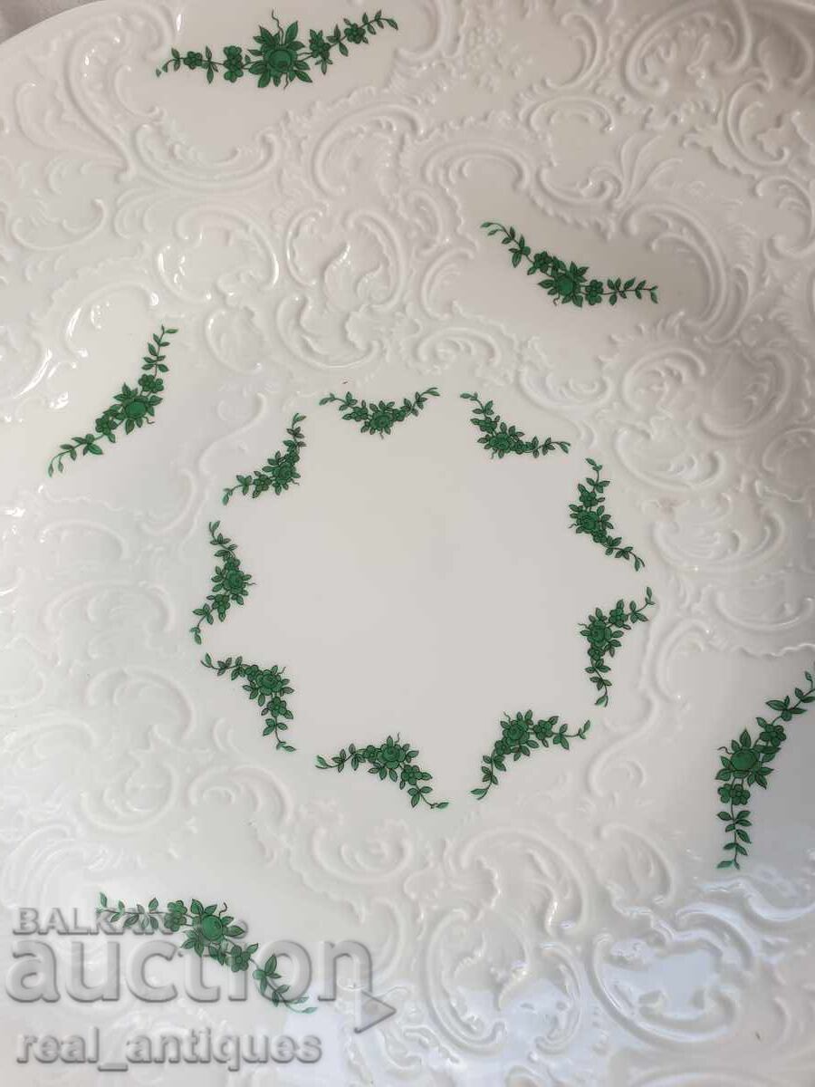 Πιάτο πορσελάνης με τιμή 99.00 BGN | € 50.62 Πιάτο πορσελάνης με τιμή 99.00 BGN | € 50.62