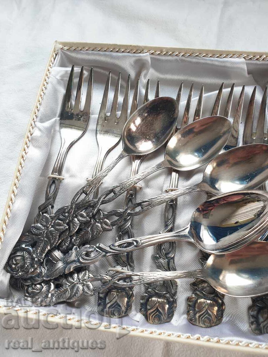 Σετ επιχρυσωμένων ασημένιων επιδορπίων Σετ επιχρυσωμένων ασημένιων επιδορπίων