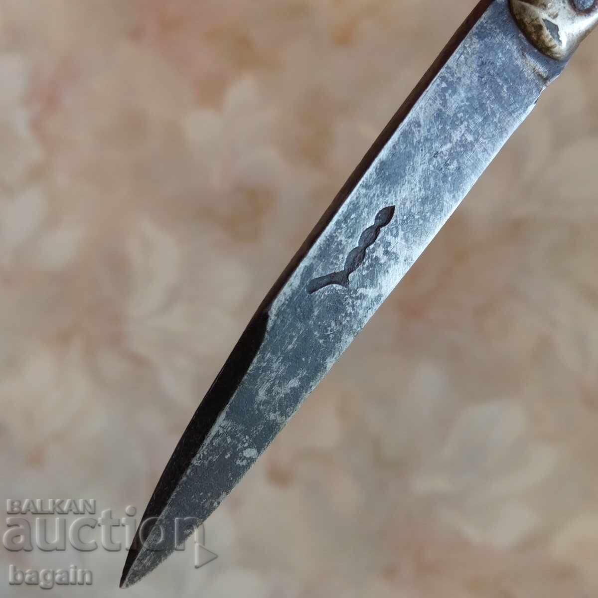 Knife, dagger, dirk. 19th century with price 100.00 BGN | € 51.13