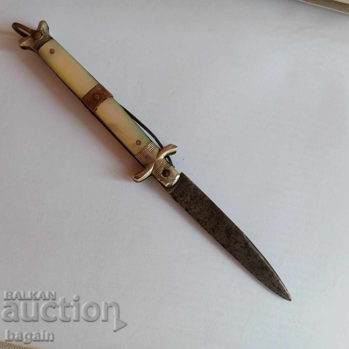 Knife, dagger, dirk. 19th century