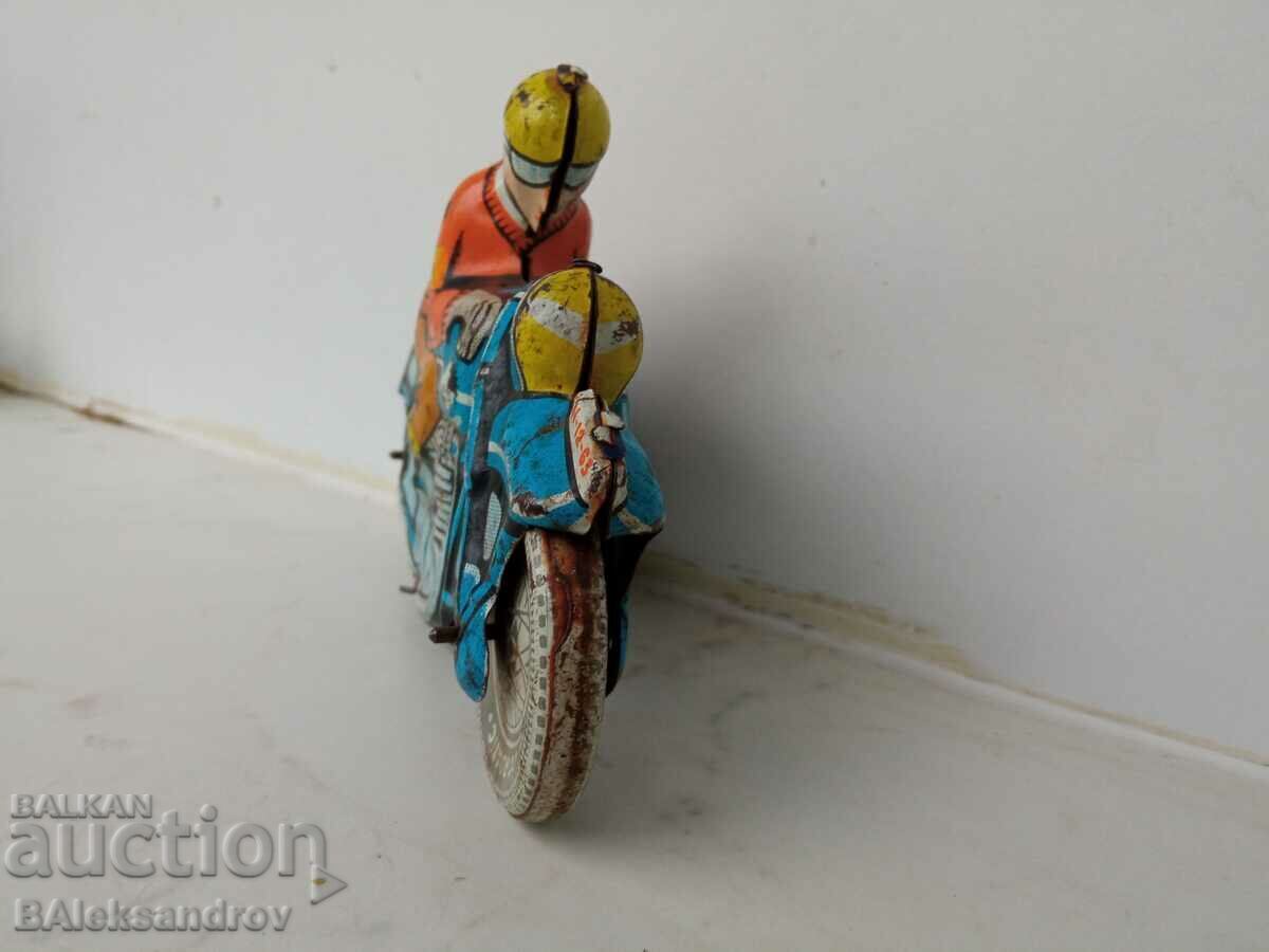 Παλιό τσίγκινο παιχνίδι ποδηλάτης με τιμή 10.00 BGN | € 5.11