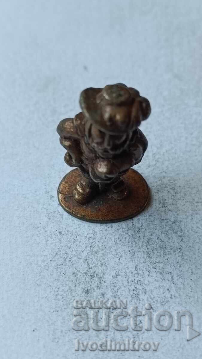 Musketeer chocolate egg metal figurine