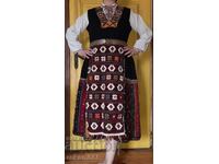 Costum trac autentic