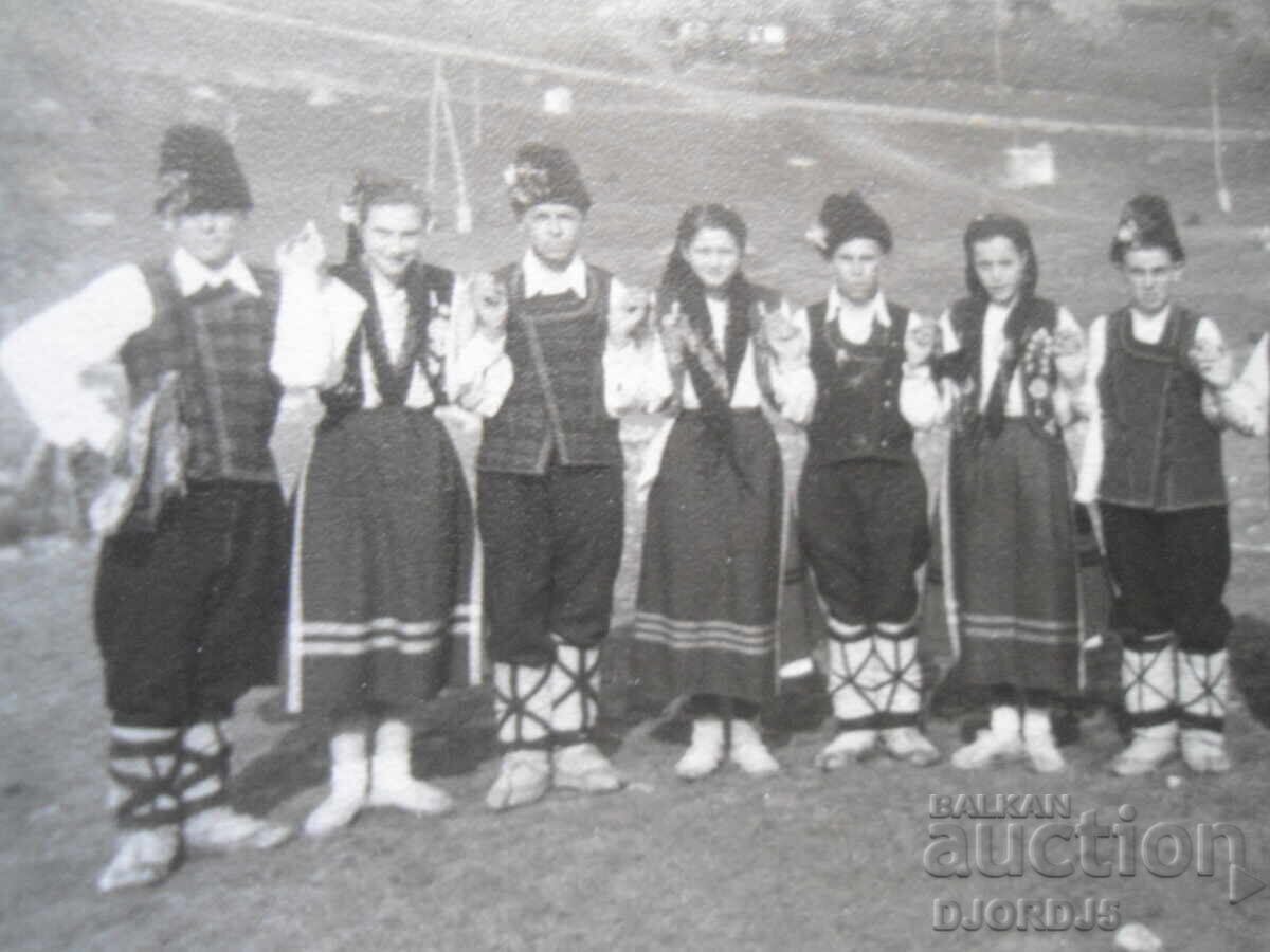 fotografie veche cu preț 2.00 BGN | € 1.02