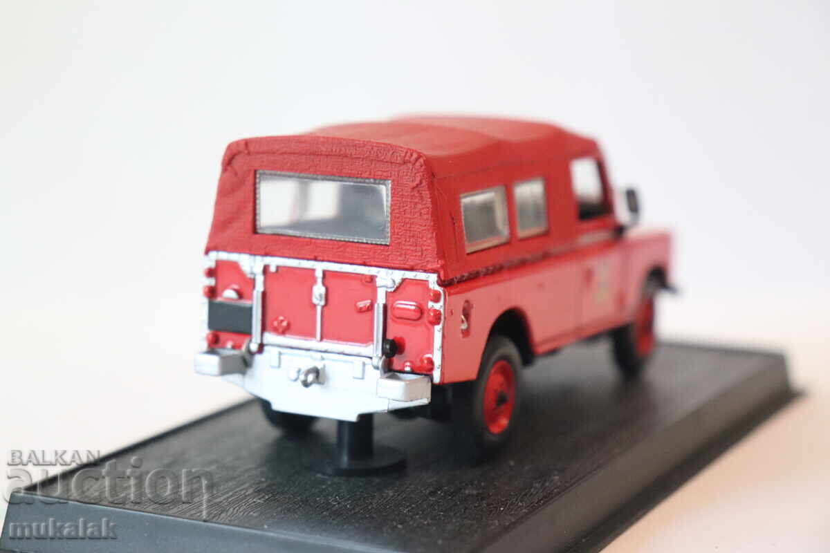 1/43 LAND ROVER ПОЖАРНА КОЛИЧКА МОДЕЛ - 5 1/43 LAND ROVER ПОЖАРНА КОЛИЧКА МОДЕЛ - 5