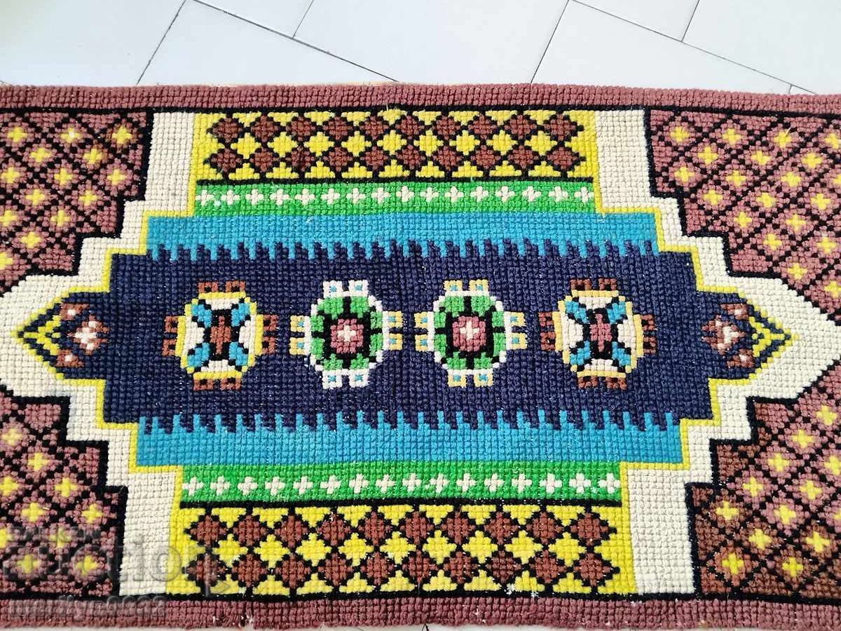 Παλιά ταπετσαρία για κέντημα τοίχου, εικόνα χαλιού με τιμή 69.00 BGN | € 35.28 Παλιά ταπετσαρία για κέντημα τοίχου, εικόνα χαλιού με τιμή 69.00 BGN | € 35.28