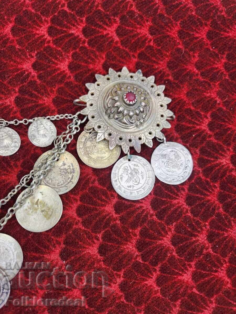 Licitație Mare broșă de argint pentru costume populare macedonene