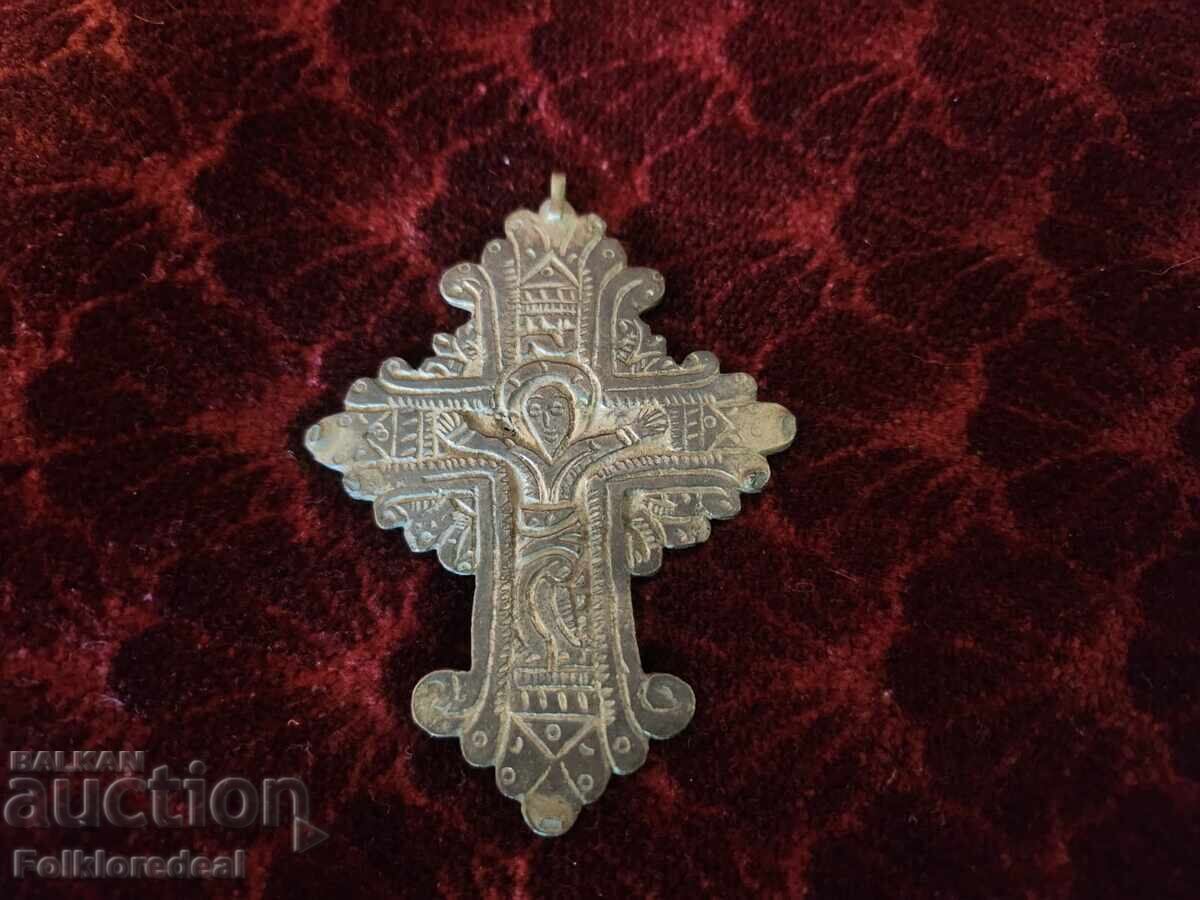 Сребрен рачно изработен крст за носии од Битолско поле - 7