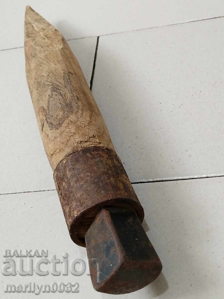 Αρχαίο αμόνι για κόψιμο δρεπανιού - 7