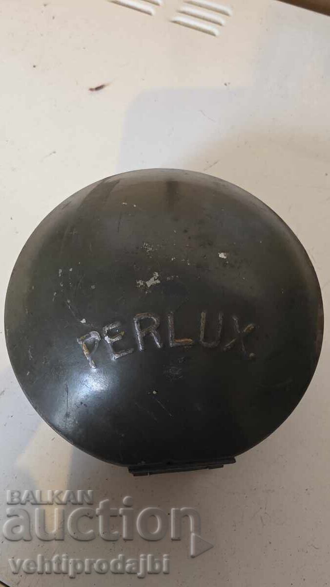 Στρατιωτικός φακός με τιμή 100.00 BGN | € 51.13