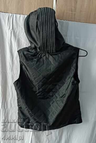 Vest for woman with price 5.00 BGN | € 2.56