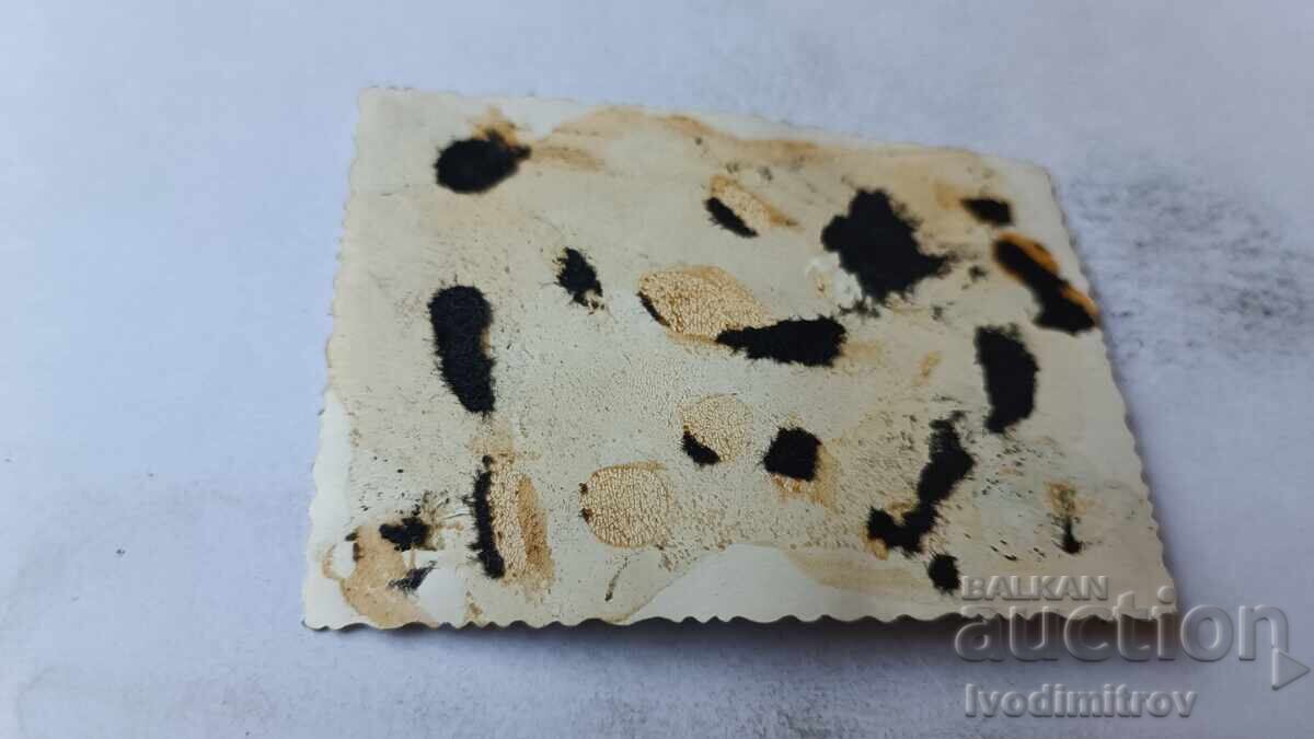 Снимка Младежи в реката с цена 2.35 лв. | € 1.20 Снимка Младежи в реката с цена 2.35 лв. | € 1.20