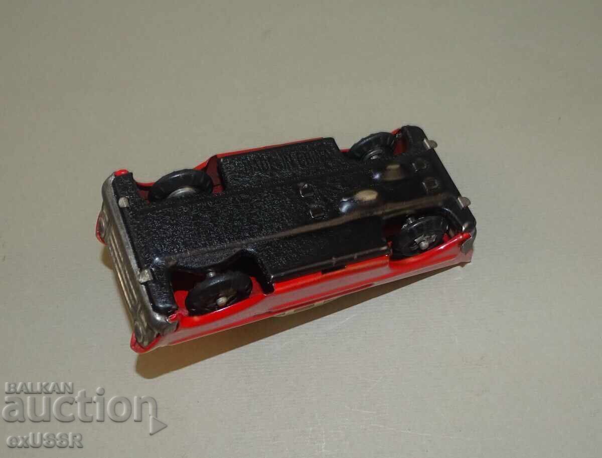 Old Metal Car Coupe Model, Sheet Metal - 7