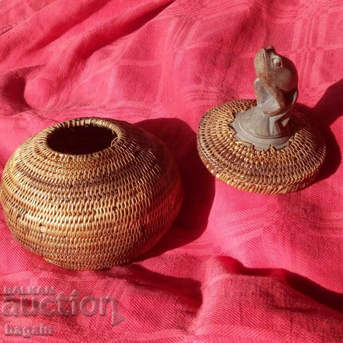 Ritual vessel, wood, rattan - 5