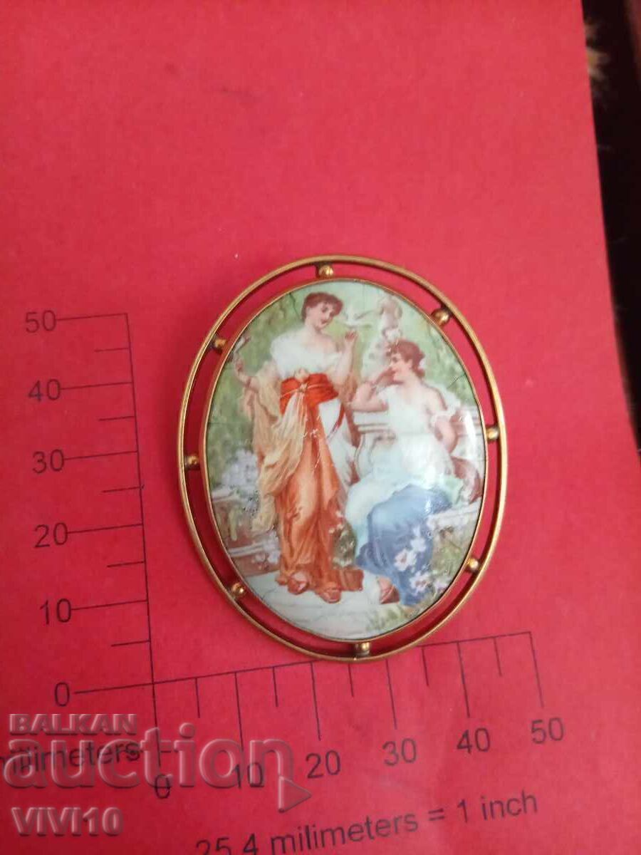 Broșă veche din porțelan, Anglia, Aurire