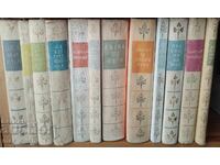 12 βιβλία από τη βιβλιοθήκη "Επιλεγμένα μυθιστορήματα"