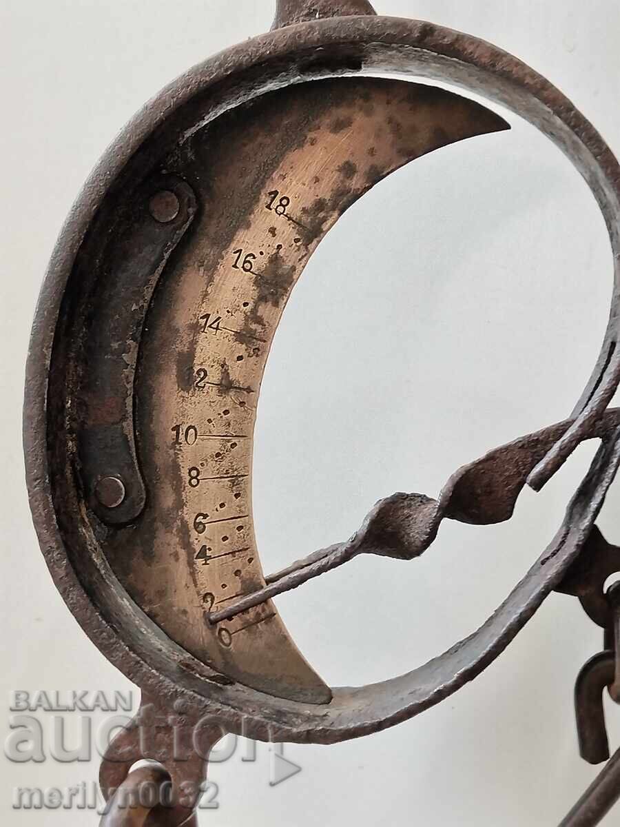 Auction Old Ottoman scale in oki and kilos, scale, palanza Auction Old Ottoman scale in oki and kilos, scale, palanza