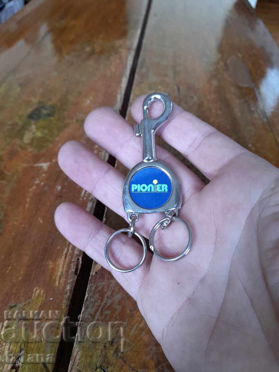 Παλιό μπρελόκ Pionier με τιμή 37.00 BGN | € 18.92 Παλιό μπρελόκ Pionier με τιμή 37.00 BGN | € 18.92