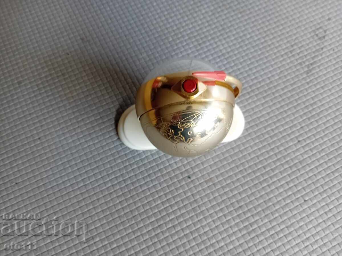Auction  CLOCK ALARM GLORY GLOBE - USSR