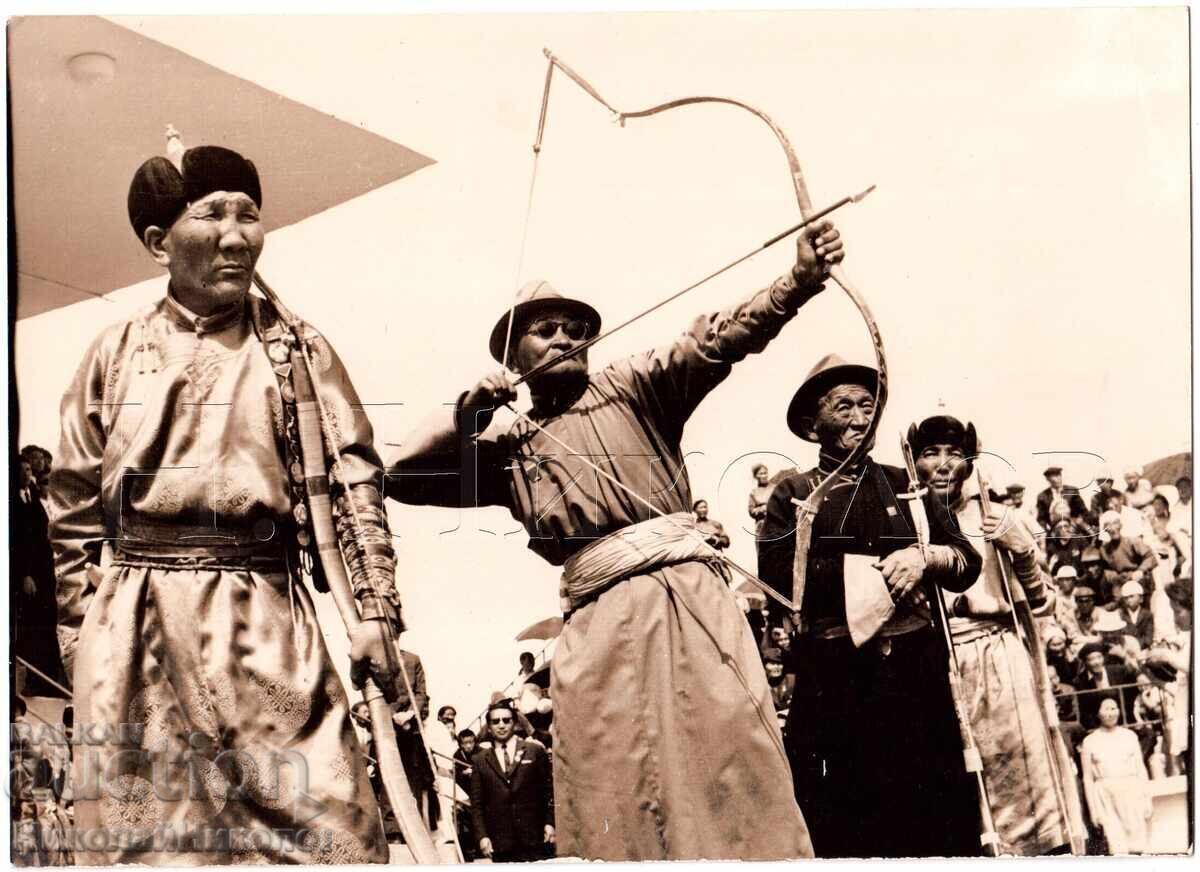 MARE POZĂ VECHE MONGOLIA SPORT NAȚIONAL TRAGERE CU ARCUL D992