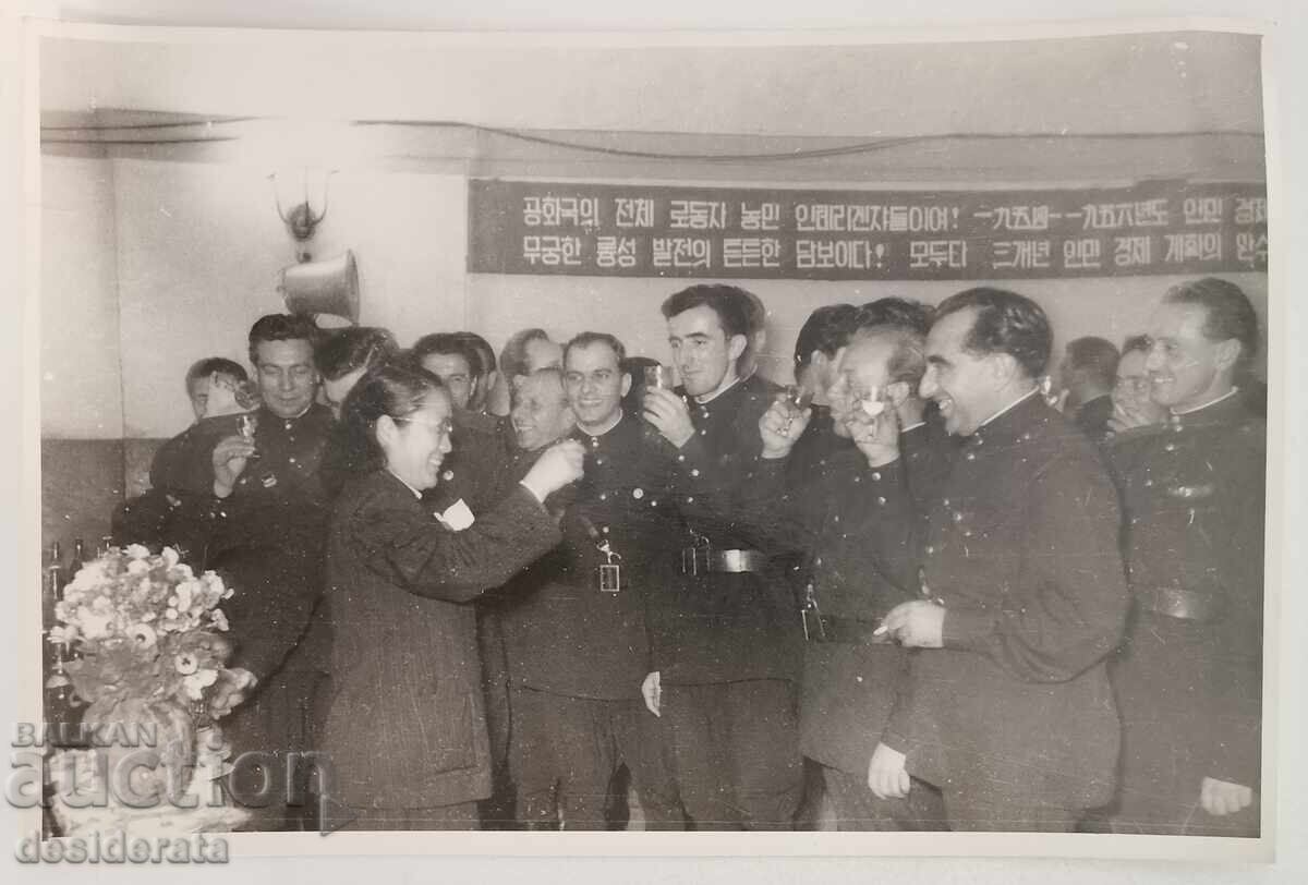 България - Китай, четири оригинални снимки