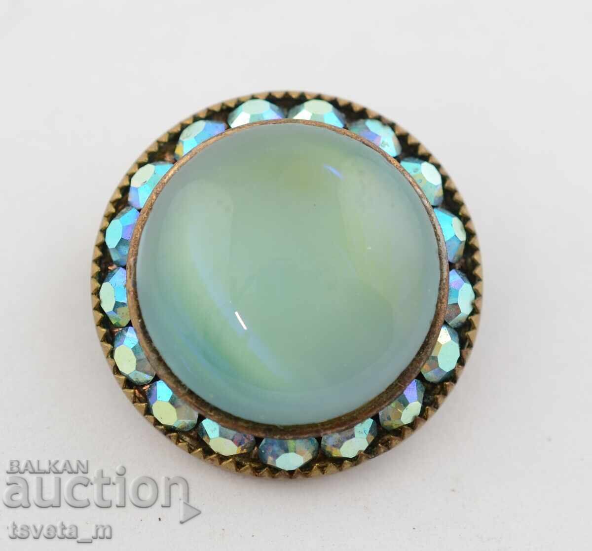 Δημοπρασία Καρφίτσα, καρφίτσα