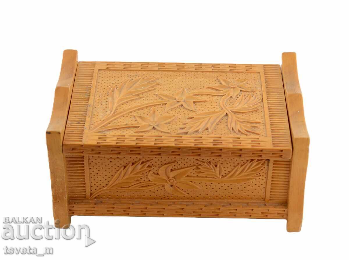 Ξύλινο κουτί σεντούκι ξυλόγλυπτο χειροποίητο