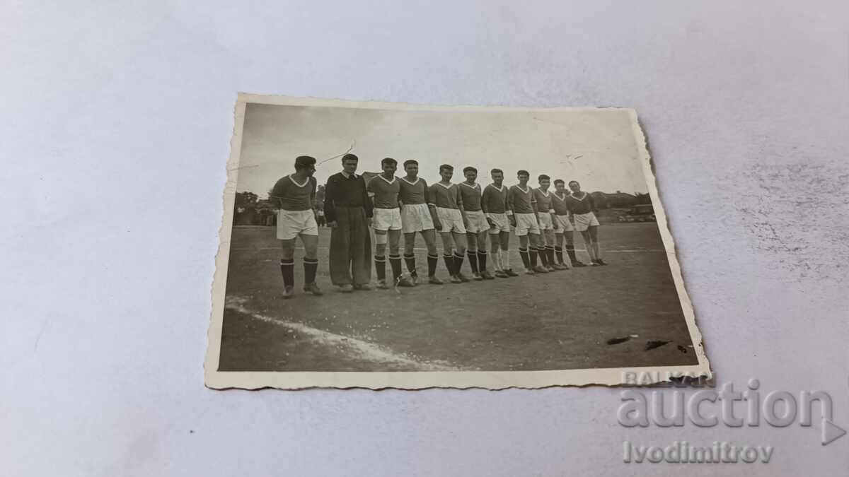 Снимка Футболен отбор на стадиона Снимка Футболен отбор на стадиона