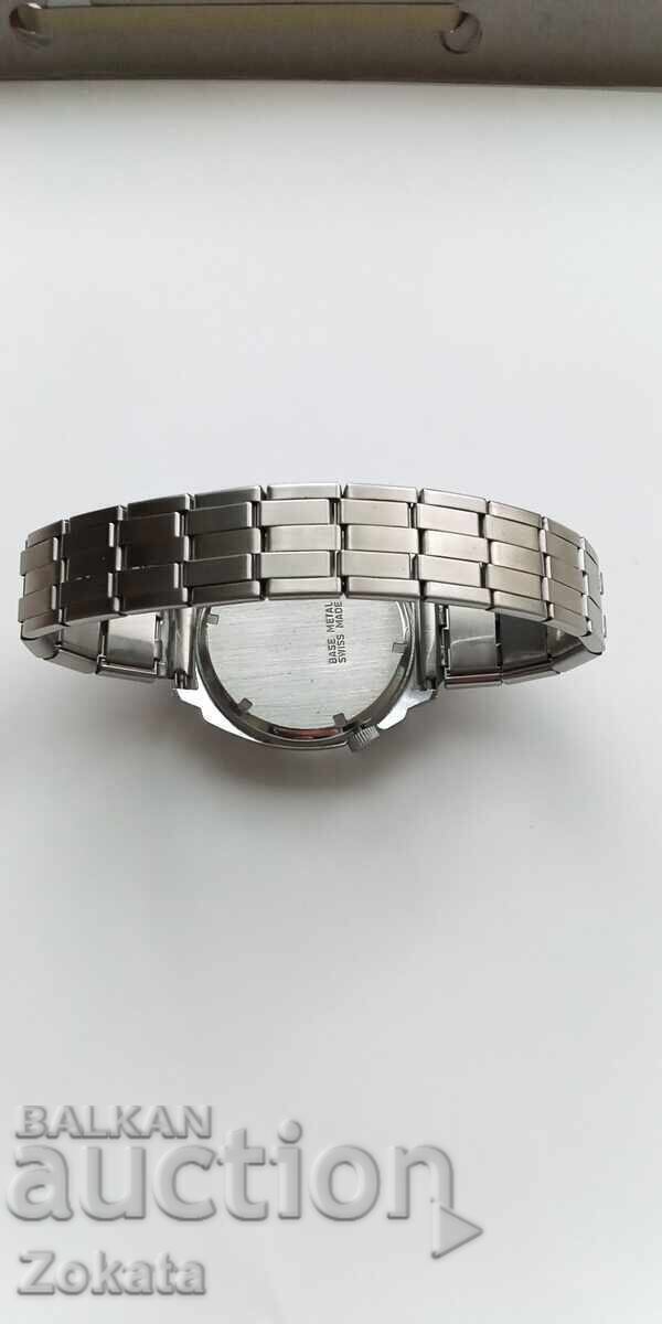 Ρολόι. Swiss made με τιμή € 25.56 | 49.99 BGN