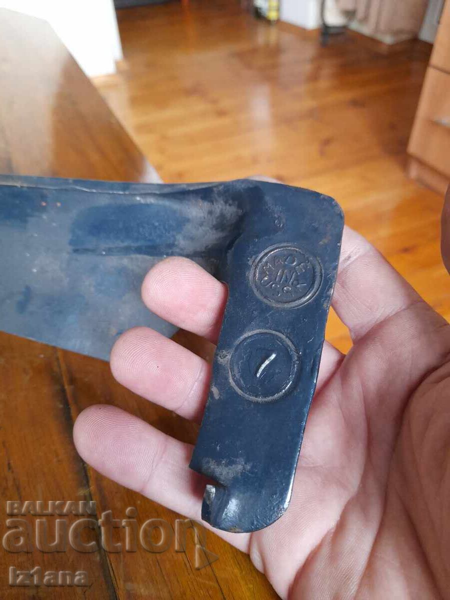 Auction Old hair to cut Auction Old hair to cut