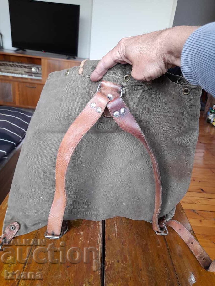 Аукцион Стара брезентова раница Аукцион Стара брезентова раница