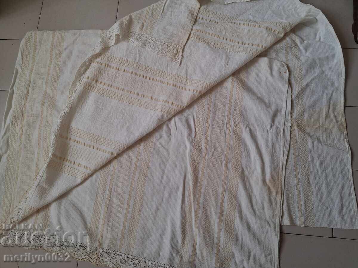 Licitație Lenjerie de pat veche din cânepă țesută manual, model pește