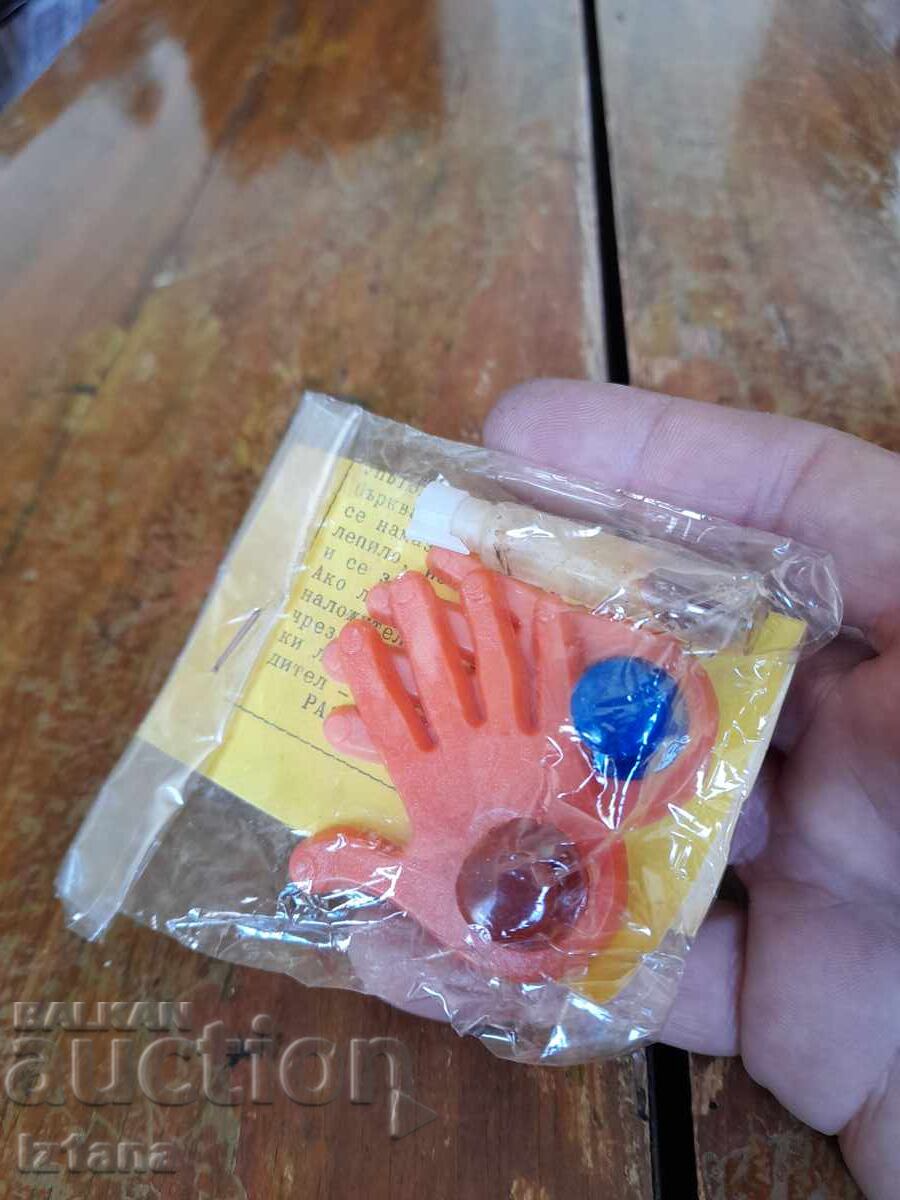 Licitație Umeraș Vechi pentru Copii Picior și Mână