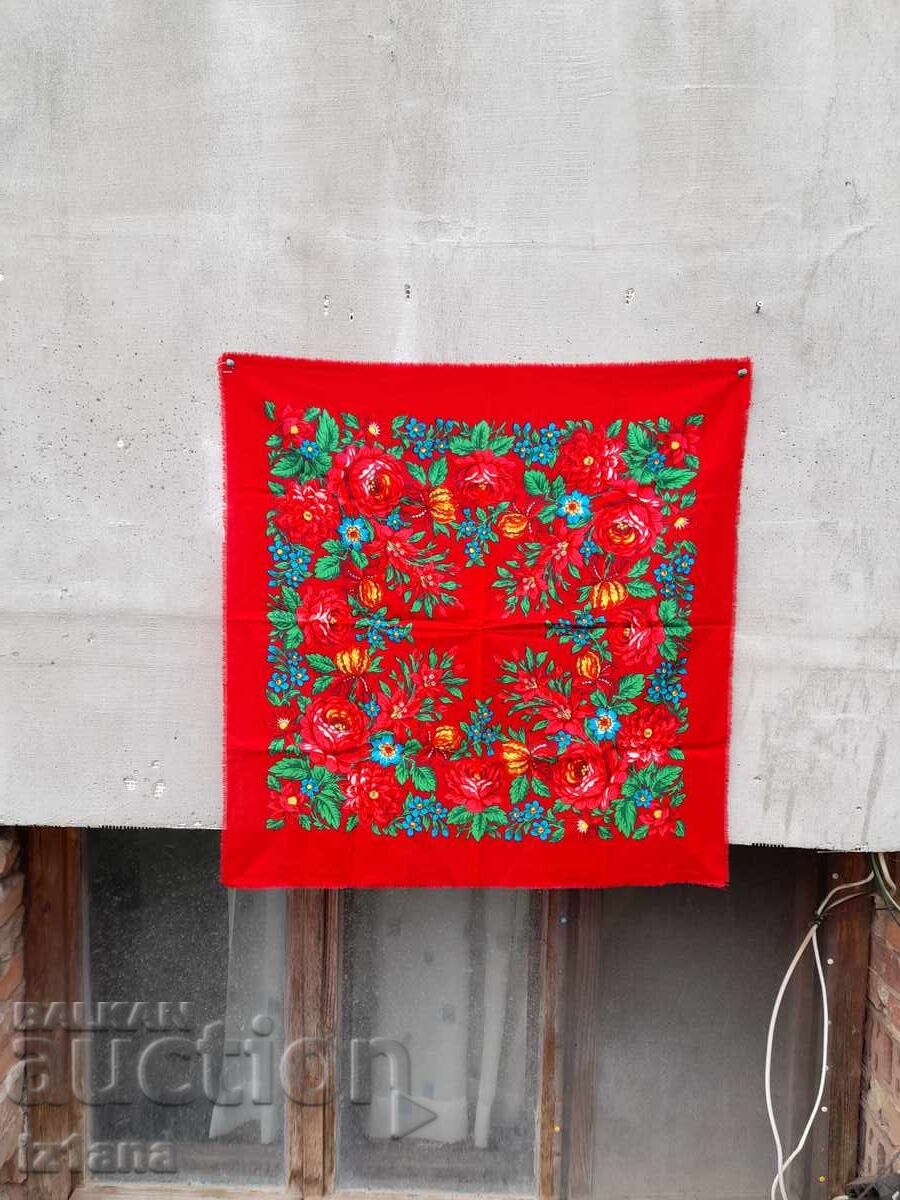 Παλιό μαντήλι στο κεφάλι