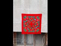 Παλιό μαντήλι στο κεφάλι