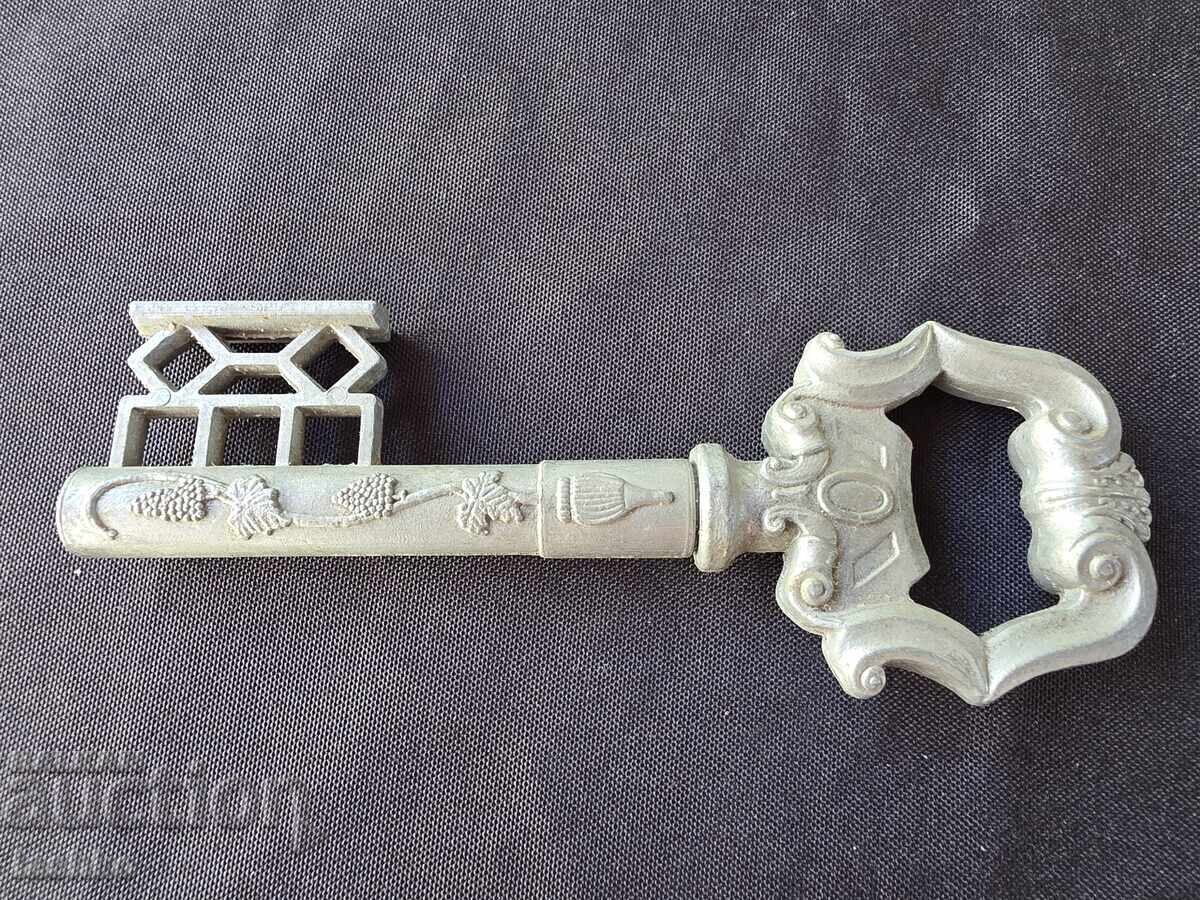 Old corkscrew with price 39.99 BGN | € 20.45