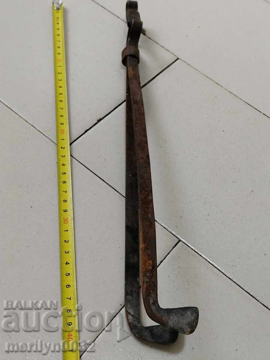 Delivery of Old tongs, dilaf, wrought iron Delivery of Old tongs, dilaf, wrought iron