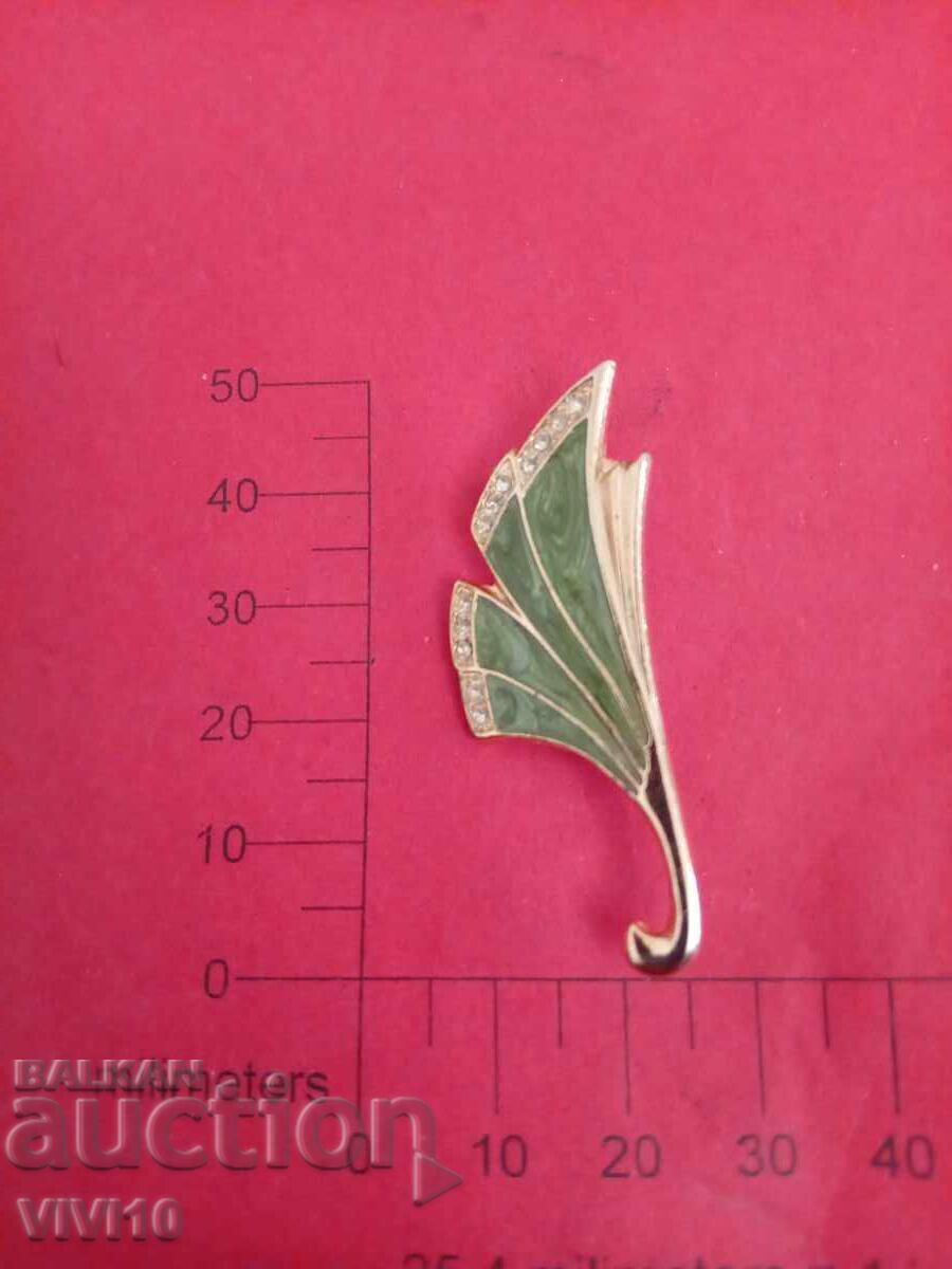 Antique brooch enamel and stones Antique brooch enamel and stones