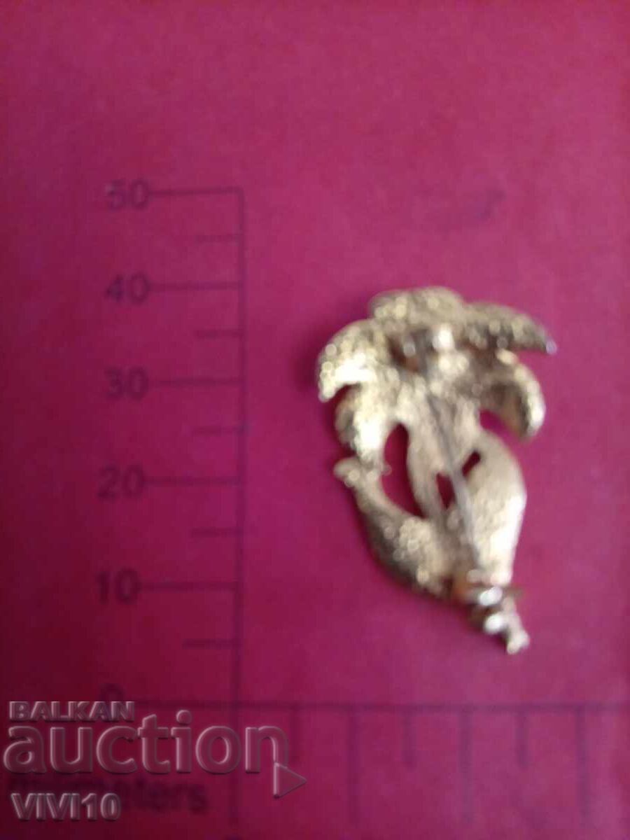 Antique brooch enamel and stones with price € 20.45 | 40.00 BGN Antique brooch enamel and stones with price € 20.45 | 40.00 BGN