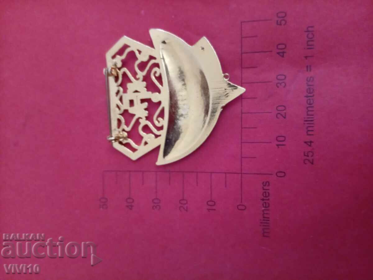 Antique brooch enamel and stones with price € 15.34 | 30.00 BGN Antique brooch enamel and stones with price € 15.34 | 30.00 BGN