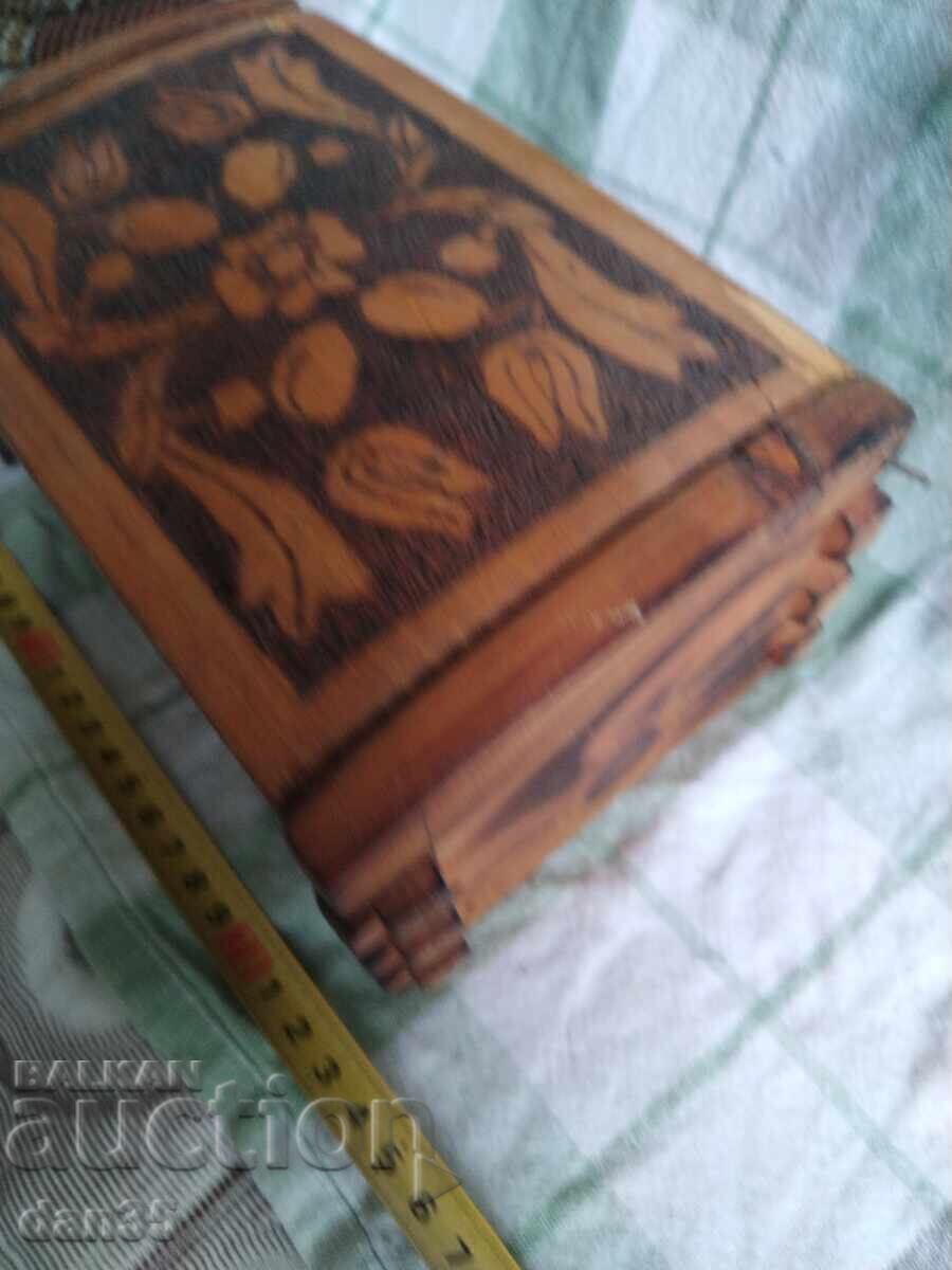 Παράδοση ΠΑΛΙΟ ΞΥΛΙΝΟ ΚΟΥΤΙ