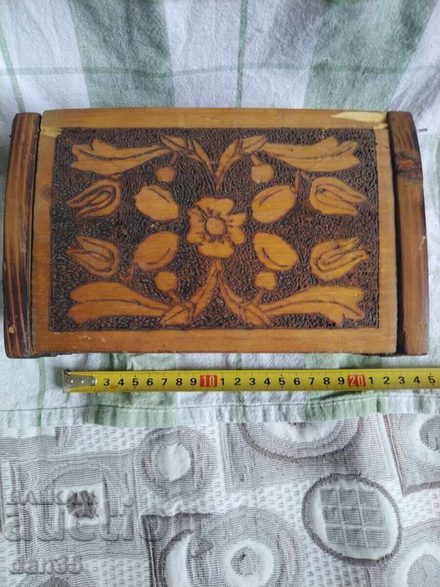 ΠΑΛΙΟ ΞΥΛΙΝΟ ΚΟΥΤΙ