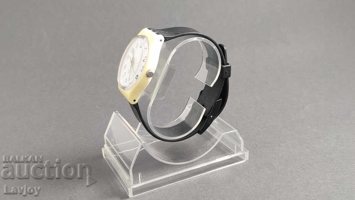 Доставка на Swatch Swiss AG 2009  Ретро модел часовник