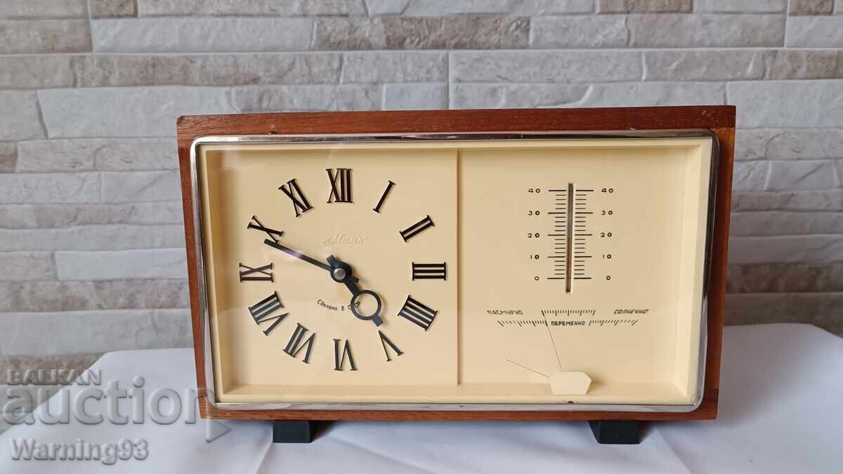 Russian table clock - Mayak with thermometer and hygrometer