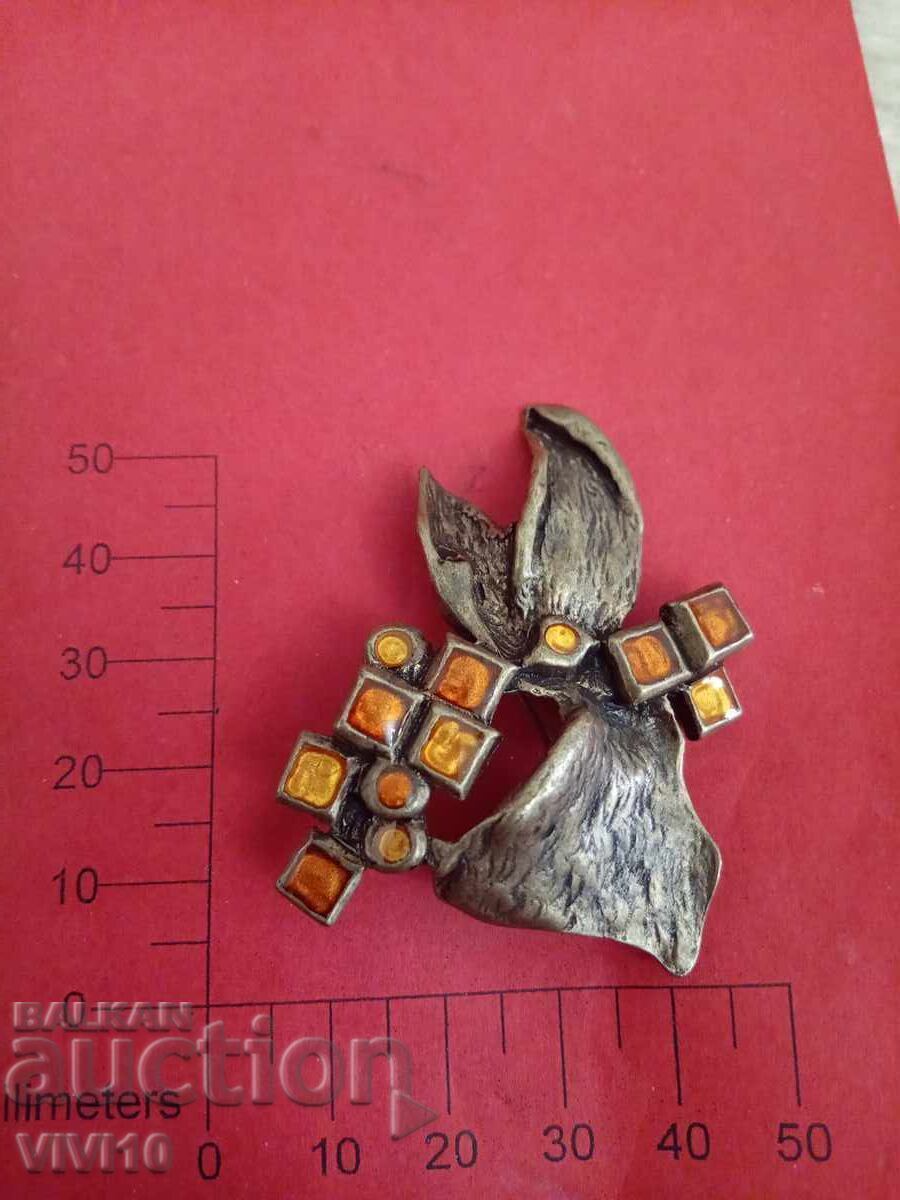 Старинна брошка емаил