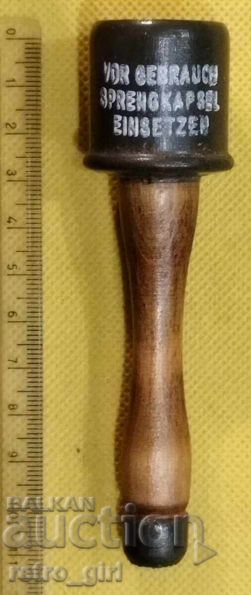 Μινιατούρα χειροβομβίδας Β' Παγκοσμίου Πολέμου με τιμή 14.90 BGN | € 7.62