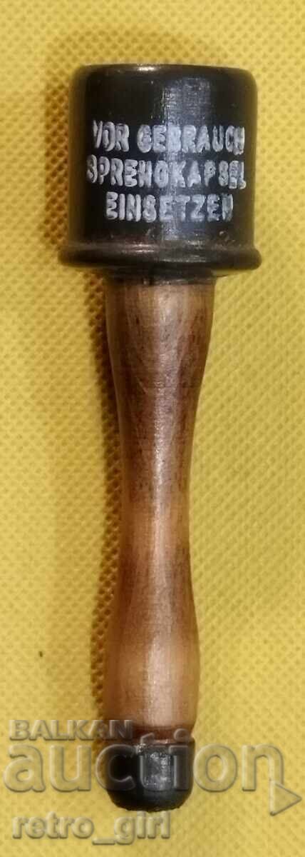 Μινιατούρα χειροβομβίδας Β' Παγκοσμίου Πολέμου