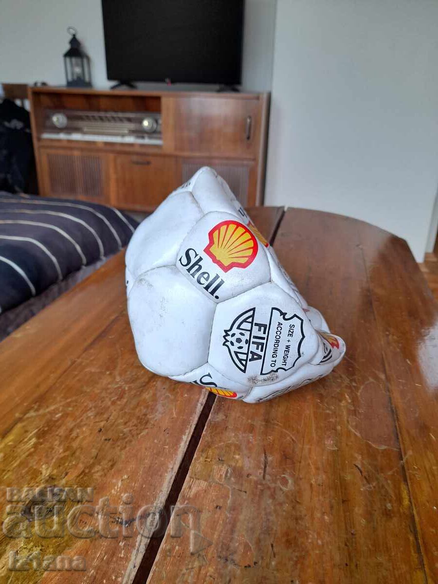 Minge de fotbal veche Shell Minge de fotbal veche Shell